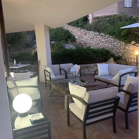 I Massi 2 Con Terrazze Nel Villaggio Piras Λα Μανταλένα