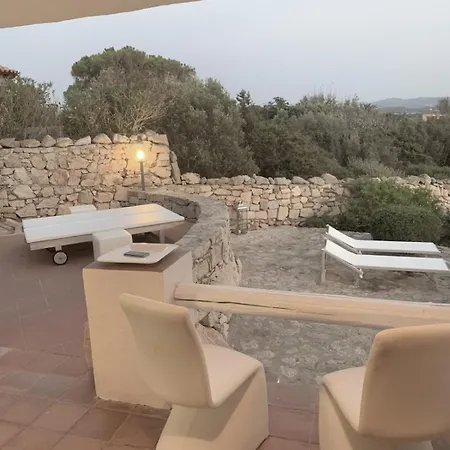 I Massi 2 Con Terrazze Nel Villaggio Piras *