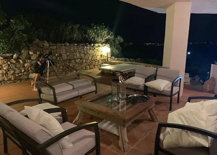 I Massi 2 Con Terrazze Nel Villaggio Piras Tatil Evi